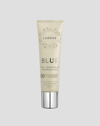 Fondotinta levigante fortemente coprente fino a un massimo di 16 ore Blur 00 Ultra Light con SPF 15 Lumene