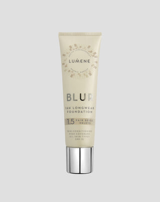 Fondotinta levigante fortemente coprente fino a un massimo di 16 ore Blur 1.5 Fair Beige con SPF 15 Lumene