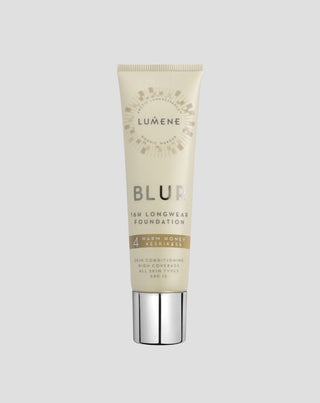 Fondotinta levigante fortemente coprente fino a un massimo di 16 ore Blur 4 Warm Honey con SPF 15 Lumene