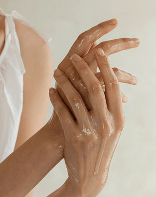 Odżywczy olejek do demakijażu z żeń-szeniem Ginseng Cleansing Oil Beauty of Joseon_1 - 2