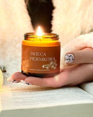 Candela di pan di zenzero realizzata in cera di colza con oli e stoppino 100% cotone Mglife