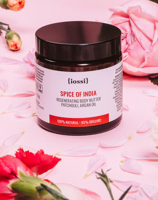Burro corpo con acidi Omega 6 e 9 dal profumo a base di erbe e spezie Spice of india Iossi