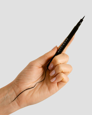 Eyeliner a penna con punta sottile e precisa e pigmento naturale Nutridome - 2