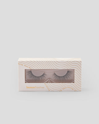 Ciglia finte 2d su striscia riutilizzabili Sooo Alluring Bamm!Lashes - 1