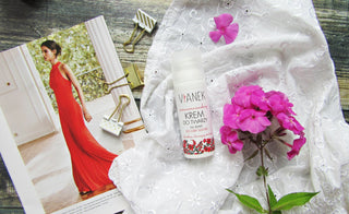 Crema viso giorno antirughe per pelli secche con trifoglio rosso Vianek - 2