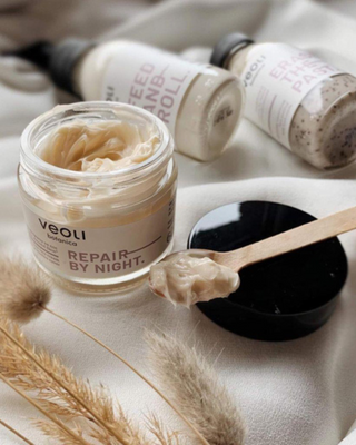 Crema notte con protezione lipidica Second skin Repair by night Veoli Botanica - 2