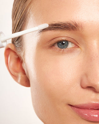 Balsamo per sopracciglia ad azione ispessente e rinforzante con estratto di tè verde Nutridome - 2