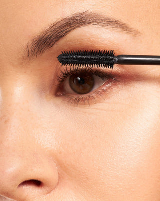 Mascara per ciglia arricciante con cera di riso e scovolino di precisione Nutridome - 2