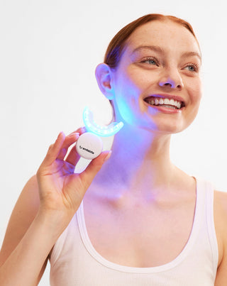 Kit di sbiancamento dentale con lampada LED e gel sbiancante Light & Bright Smilebite - 4