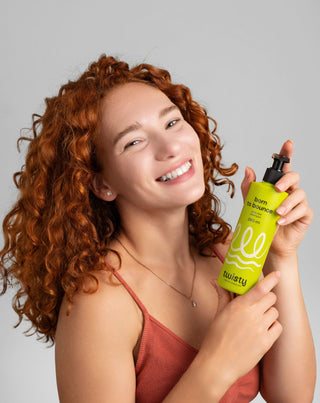 Set di cosmetici per la cura e lo styling dei capelli ricci e mossi Twisty - 2