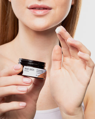 Crema contorno occhi illuminante con vitamina C Mel Skin - 3