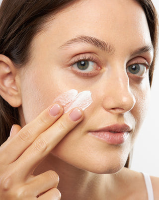 Set cosmetici per la pelle matura: crema giorno con filtro SPF 20 e crema notte Orphica - 4