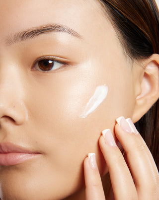 Crema viso leggera da giorno con spirulina e oli naturali per tutti i tipi di pelle Uddo - 2