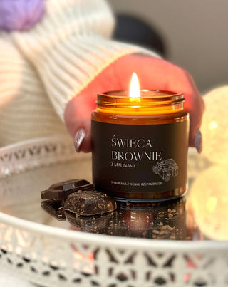 Candela vegana in cera di colza al profumo di brownie con lamponi 120 ml MgLife