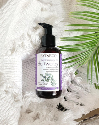 Gel detergente levigante e illuminante per il viso con acido malico Sylveco - 2