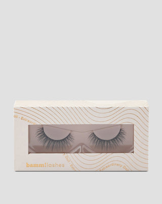 Ciglia finte su striscia 2d riutilizzabili effetto naturale Extraordinary Doll Bamm!Lashes - 1