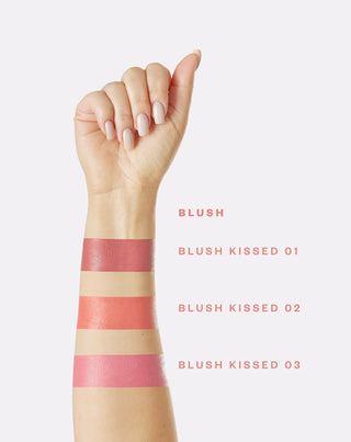 Fard in crema nella tonalità rosa-fucsia Blush kissed 03 Paese X Krzyszkowska