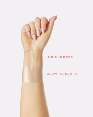 Evidenziatore in crema Glow kissed di Paese