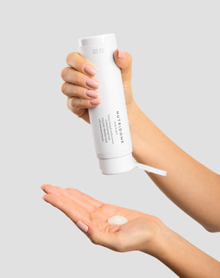 Balsamo per capelli coloranti che fissa il colore e rinforza Nutridome - 3