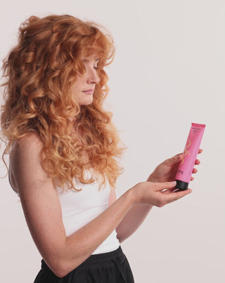 Il gel per lo styling dei capelli ricci idrata e ammorbidisce senza appesantire Twisty_4 - 5