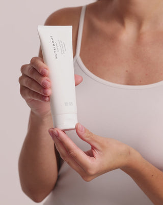 Gel detergente e idratante per il viso con allantoina Nutridome_3 - 3