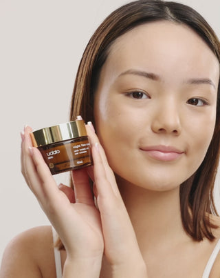 Crema viso idratante notte con burro di cacao, olio di Tsubaki e Aloe Vera Uddo - 4