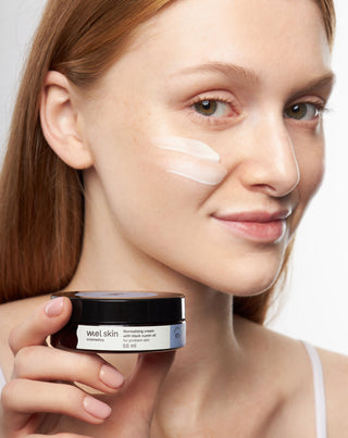 Crema normalizzante per pelli problematiche con olio di cumino nero Mel Skin